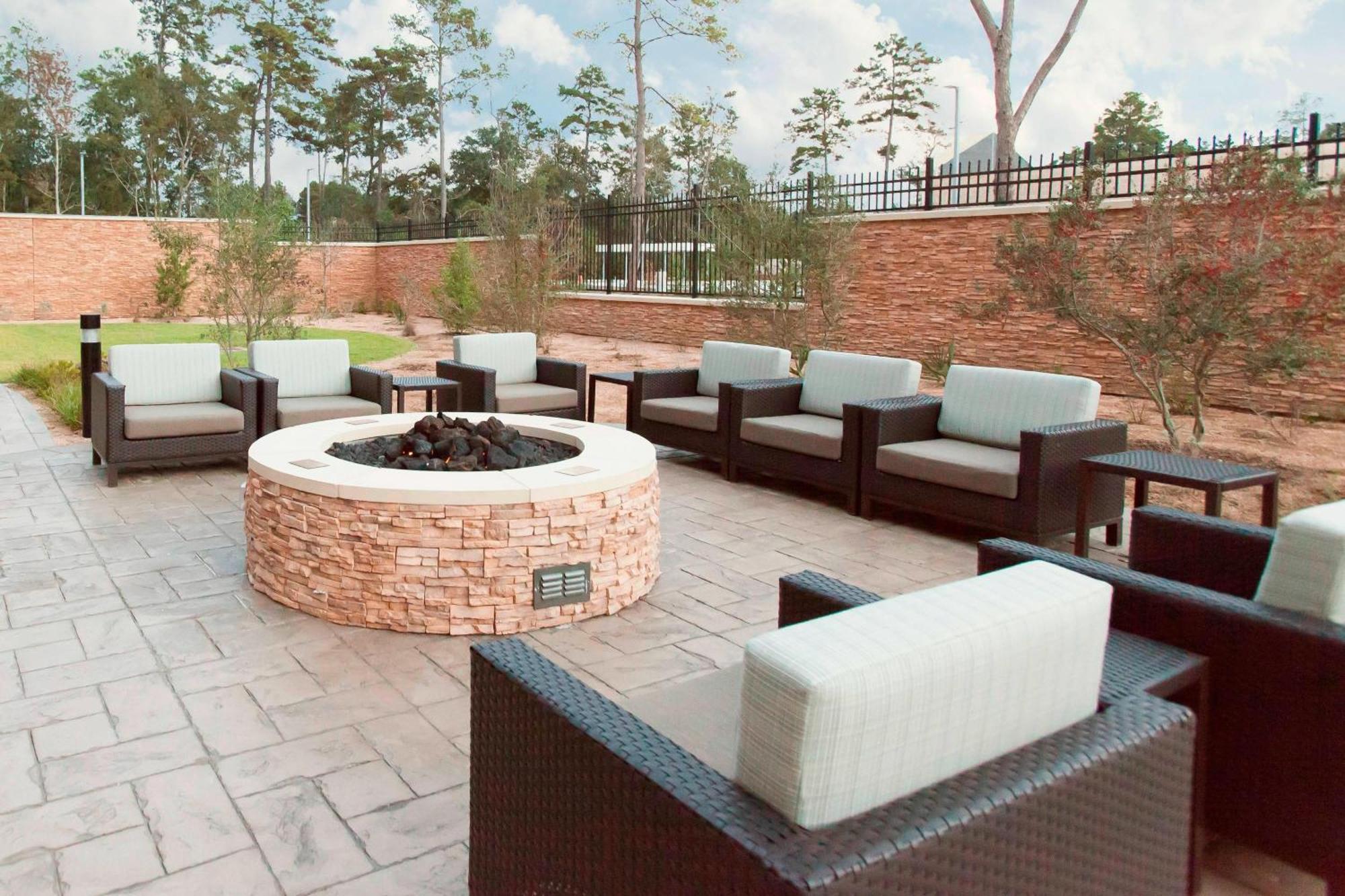 Courtyard By Marriott Houston City Place Spring Εξωτερικό φωτογραφία