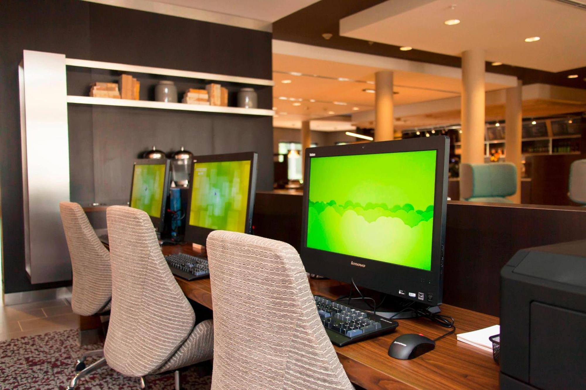 Courtyard By Marriott Houston City Place Spring Εξωτερικό φωτογραφία